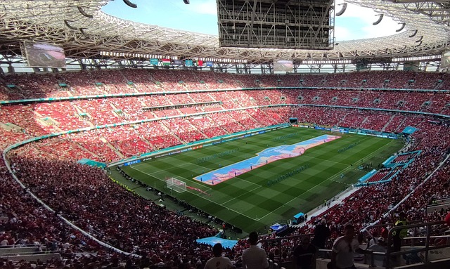 图拉姆：我们踢得很认真，我们是强大的团队，这对年轻人有益